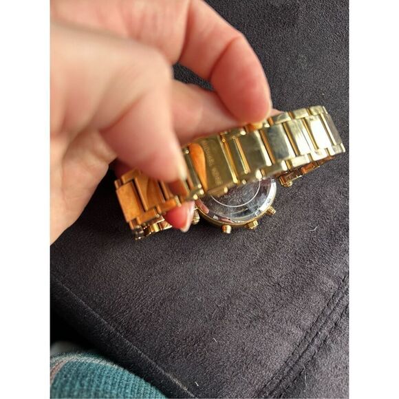 Michael Kors gold watch mk5701 - Picture 3 of 5